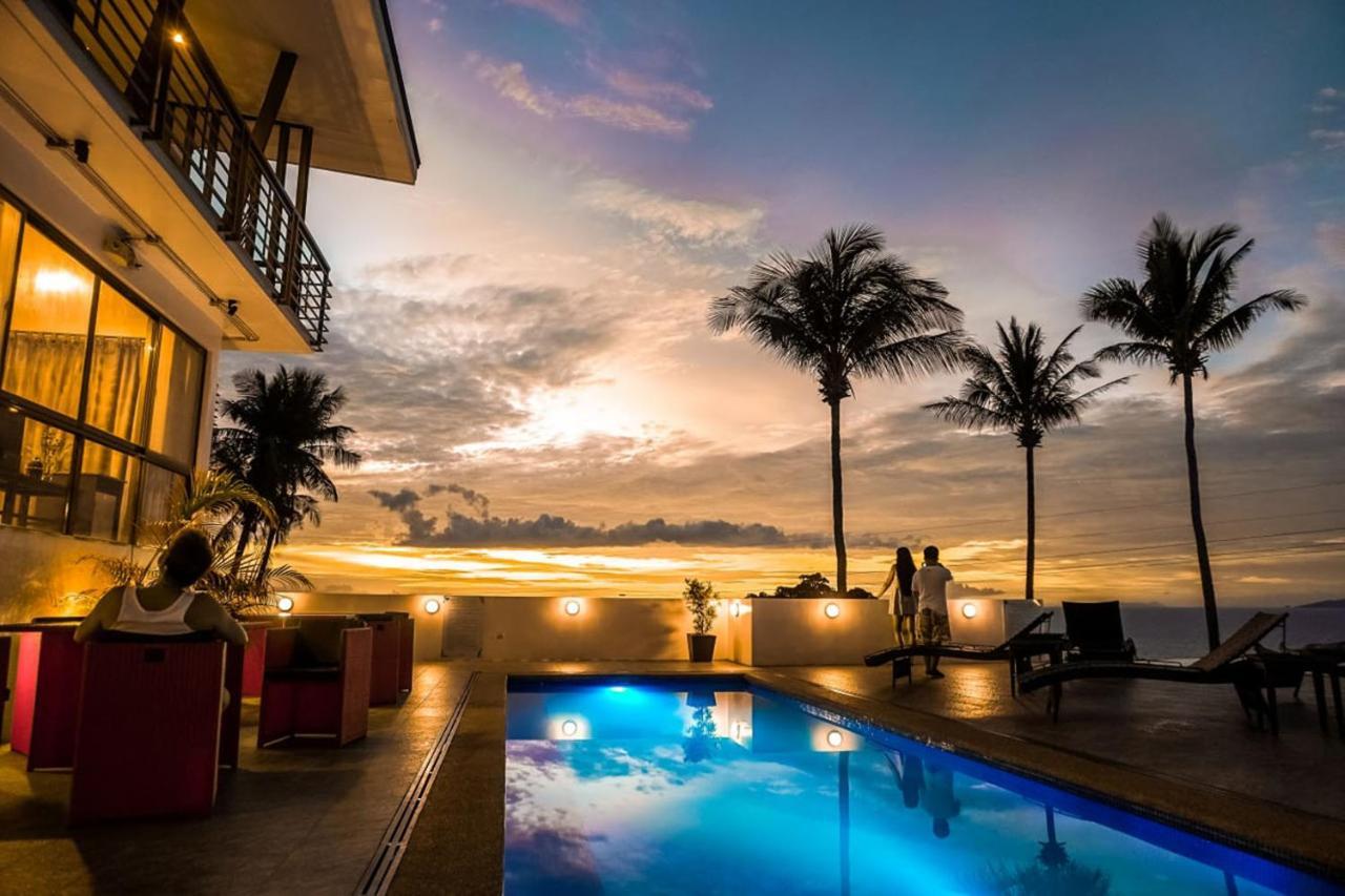 Av Suites Puerto Galera Exteriör bild