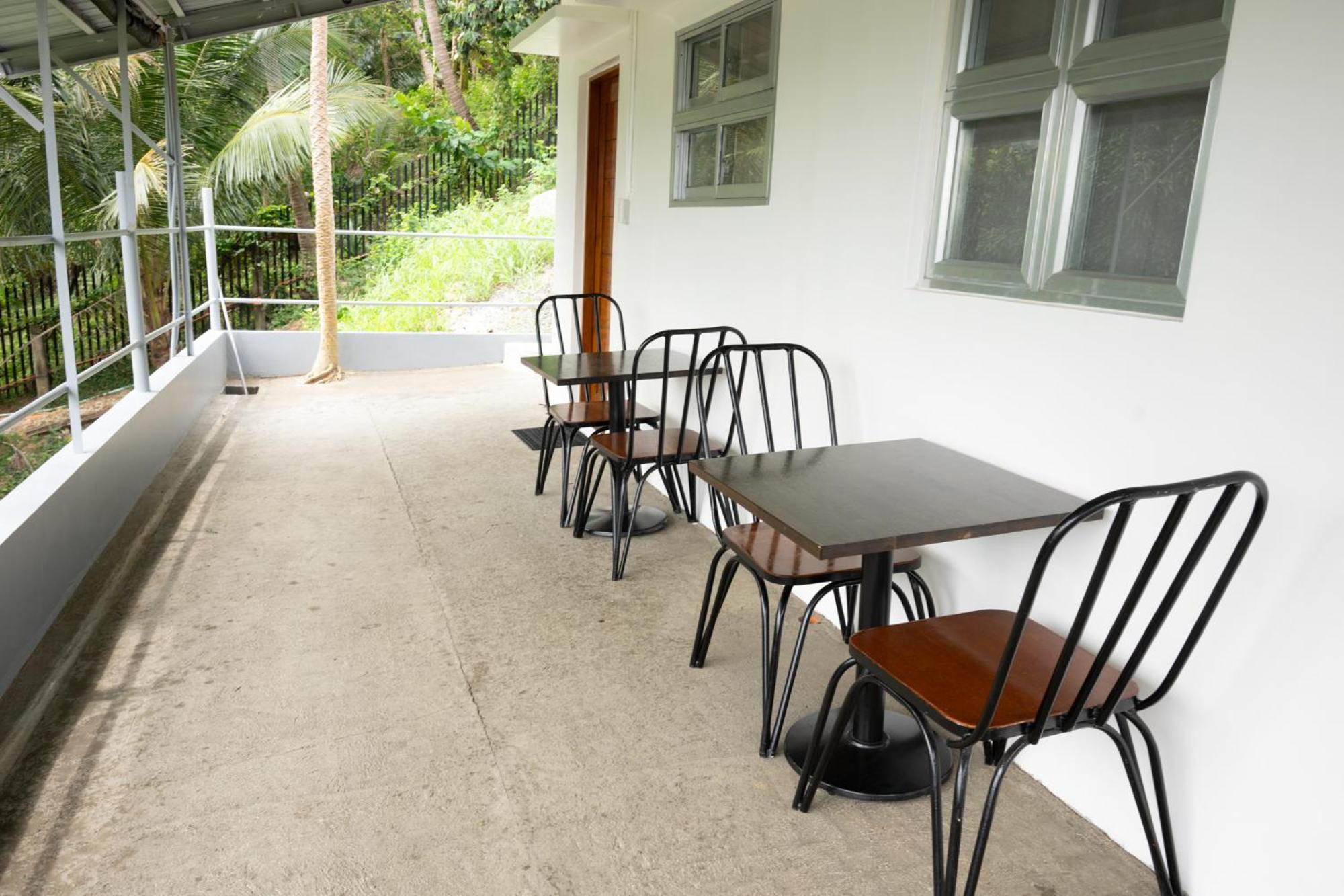 Av Suites Puerto Galera Exteriör bild